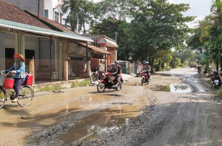 Đường phục vụ thi công cao tốc Đà Nẵng – Quảng Ngãi bị 