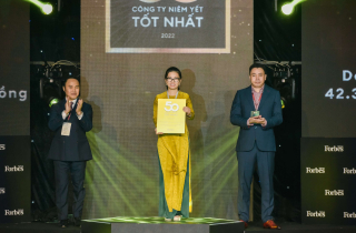 Vietcombank - Ngân hàng duy nhất 10 lần liên tục được vinh danh Top 50 công ty niêm yết tốt nhất Việt Nam