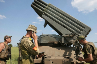 NATO tìm cách lấp kho dự trữ, cam kết tiếp tục viện trợ khí tài cho Ukraine