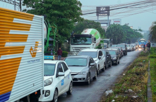 Cục Đăng kiểm Việt Nam nói gì về đề xuất gia hạn thời gian đăng kiểm để giảm tải ùn tắc?