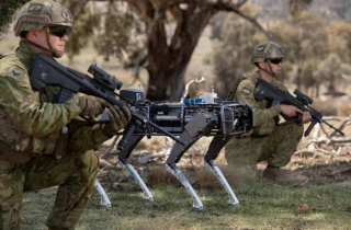 Tướng Mỹ: Người máy sẽ thay thế phần lớn binh sĩ trong 15 năm tới
