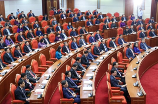 Trung ương lấy xong phiếu tín nhiệm với 21 Ủy viên Bộ Chính trị, Ban Bí thư
