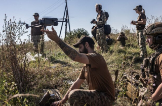 Quan chức Lầu Năm Góc: Ukraine như ‘một phòng thí nghiệm’ quân sự