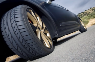 Vì sao bánh xe và lốp xe có kích thước lớn hơn lại tốn nhiên liệu hơn?