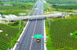 Năm 2024: Đưa vào khai thác ít nhất 130km đường bộ cao tốc