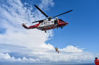 Trực thăng chở 6 người rơi trên biển Na Uy