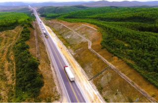 Quảng Trị và Thừa Thiên Huế không đồng tình cấm xe khách, xe tải nặng trên cao tốc Cam Lộ- La Sơn