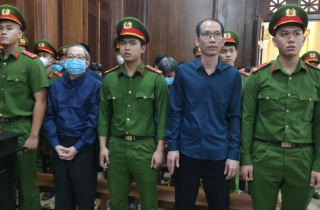 Cựu Giám đốc Bệnh viện Thủ Đức lại ra tòa vì kit xét nghiệm của Việt Á