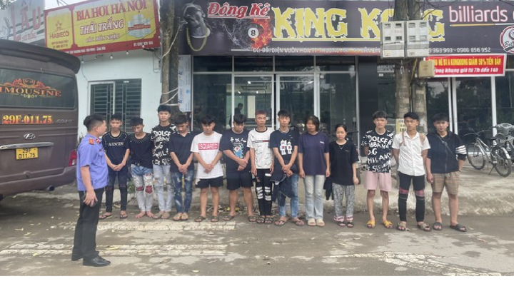 Truy nóng toàn bộ 18 đối tượng phóng xe lạng lách, gây tai nạn nghiêm trọng ở Hà Đông
