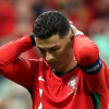 Báo Anh: Ronaldo bị chê thảm hại, cổ động viên khuyên giải nghệ