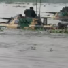 Xe tăng T-72 chìm trong lúc vượt sông, 5 binh sĩ Ấn Độ thiệt mạng