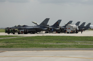 Tiêm kích F-16 NATO đã lên đường sang Ukraine