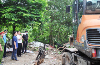 Giám sát trật tự xây dựng khu vực bãi, ngoài đê sông Hồng, sông Đuống