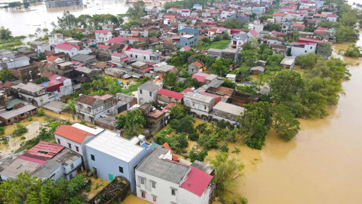 Lũ sông Cầu cao nhất trong gần 40 năm, 9.000 người dân Bắc Giang bị cô lập