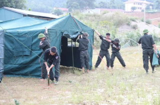 Lập khu nhà dã chiến, chuẩn bị di dời 115 người dân thôn Kho Vàng xuống núi