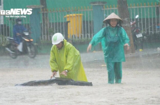 Đợt mưa trắng trời ở miền Trung khi nào giảm?