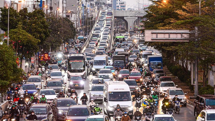 Tắc đường đổ tại mức phạt cao, các người muốn giao thông mãi hoang dã?
