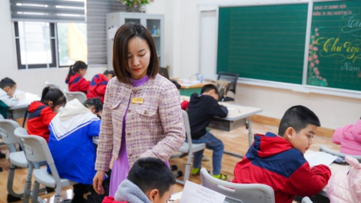 Cấm giáo viên dạy thêm online?