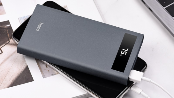 Vì sao không được cho điện thoại, máy tính vào hành lý ký gửi