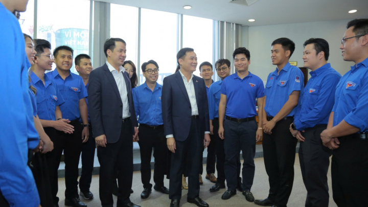 Tổng Giám đốc Petrovietnam Lê Ngọc Sơn đối thoại với đoàn viên, thanh niên toàn Tập đoàn