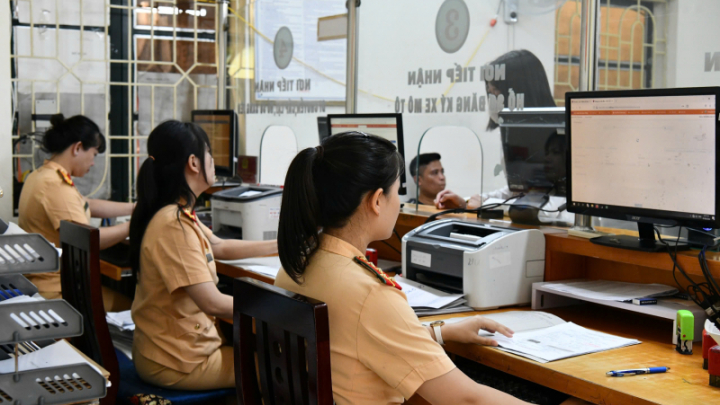 Cục CSGT hướng dẫn người dân thuận tiện khi đi xử lý 