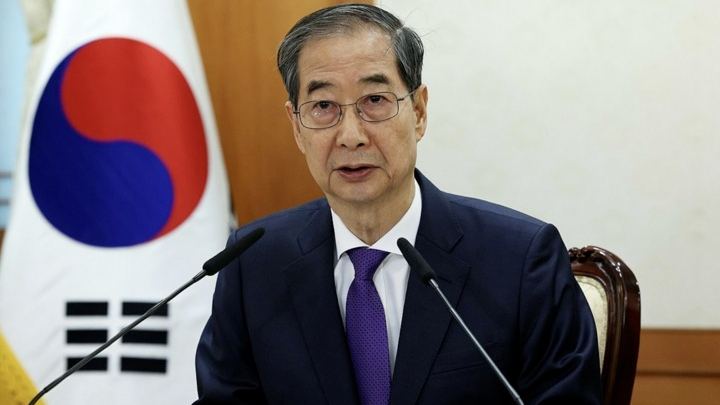 Quyền Tổng thống Hàn Quốc Han Duck-soo từ chức