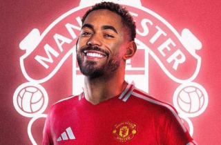 Tân binh Man Utd giá hơn 2 nghìn tỷ không kịp đối đầu Duy Mạnh, Hoàng Đức