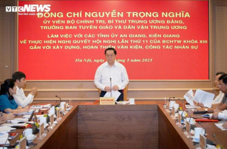 Ông Nguyễn Trọng Nghĩa làm việc với An Giang và Kiên Giang về sáp nhập tỉnh
