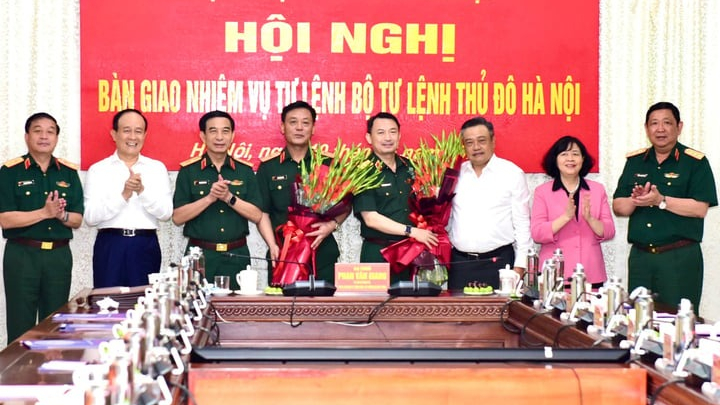 Thiếu tướng Đào Văn Nhận giữ chức Tư lệnh Bộ Tư lệnh Thủ đô Hà Nội