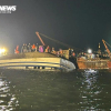 Hình ảnh mới nhất tại hiện trường vụ lật tàu thương tâm trên vịnh Hạ Long