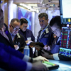 S&P 500 và Nasdaq cùng bứt phá lên đỉnh lịch sử