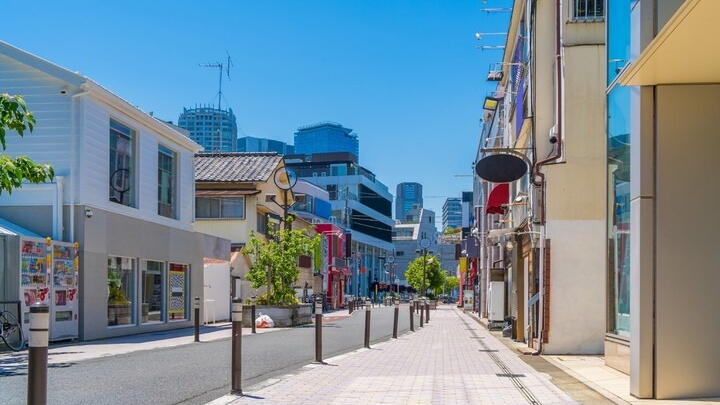 Nhật Bản nổi tiếng sạch sẽ, nhưng vì sao lại khó tìm thùng rác công cộng?