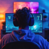 Gen Z 'cày' game ở nhà kiếm 110 triệu đồng/tháng, mẹ bắt đi làm lương 22 triệu