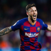 Cựu cầu thủ Barcelona bị chó cắn trúng chỗ hiểm