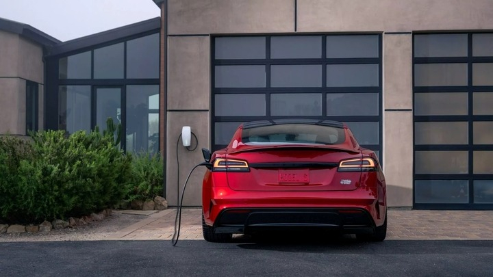 Tesla âm thầm khai tử 2 mẫu xe điện chủ lực tại châu Âu