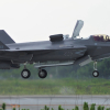 Tiêm kích F-35B của Anh hạ cánh khẩn cấp xuống Nhật Bản