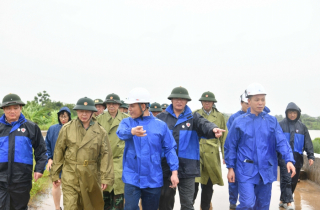 Phó Thủ tướng Trần Hồng Hà kiểm tra công tác phòng chống bão tại KCN Liên Hà Thái