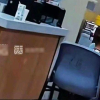 Mẹ đột tử, cậu bé 2 tuổi sống bên thi thể nhiều ngày trước khi bố đón về nuôi