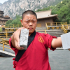 Mê võ Thiếu Lâm, cậu bé luyện Thiết Sa Chưởng, đập vỡ 10 nghìn viên gạch