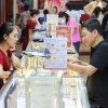 Chưa ngừng tăng, giá vàng mỗi ngày lập một đỉnh mới