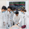 Chi phí học bác sĩ nội trú, cao nhất lên tới hơn 900 triệu đồng/năm