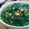 Tại sao nên vò rau ngót trước khi nấu?