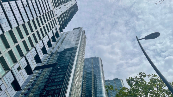 Một căn hộ 60m2 giá 10 tỷ đồng, nhà ở TPHCM giờ đây 'chỉ dành cho nhà giàu'