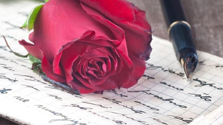 Gợi ý quà tặng mẹ, vợ, người yêu nhân Ngày Phụ nữ Việt Nam 20/10