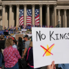 Hàng triệu người Mỹ xuống đường phản đối Tổng thống Trump