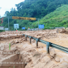 Đường Hồ Chí Minh qua Quảng Ngãi ách tắc hoàn toàn do sạt lở