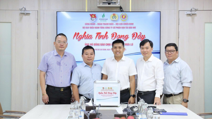 PVTrans chung tay ủng hộ đồng bào các địa phương bị ảnh hưởng mưa lũ