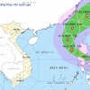 Bão Fung-Wong mạnh lên đầu cấp siêu bão, liên tục đổi hướng khi vào Biển Đông
