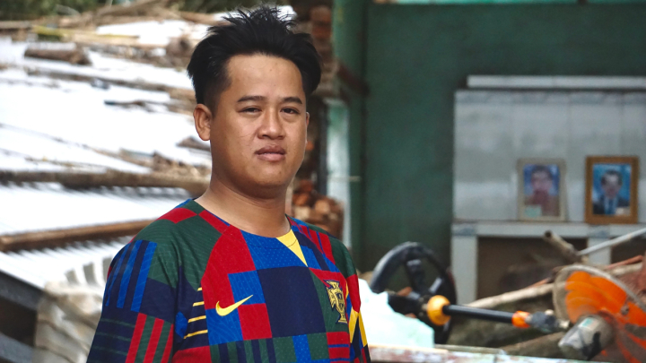 Người dân Đắk Lắk sau trận lụt lịch sử: Sống rồi, nhưng sống tiếp thế nào?