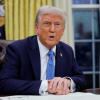 Ông Trump tuyên bố hủy toàn bộ sắc lệnh của ông Biden được ký bằng máy tự động